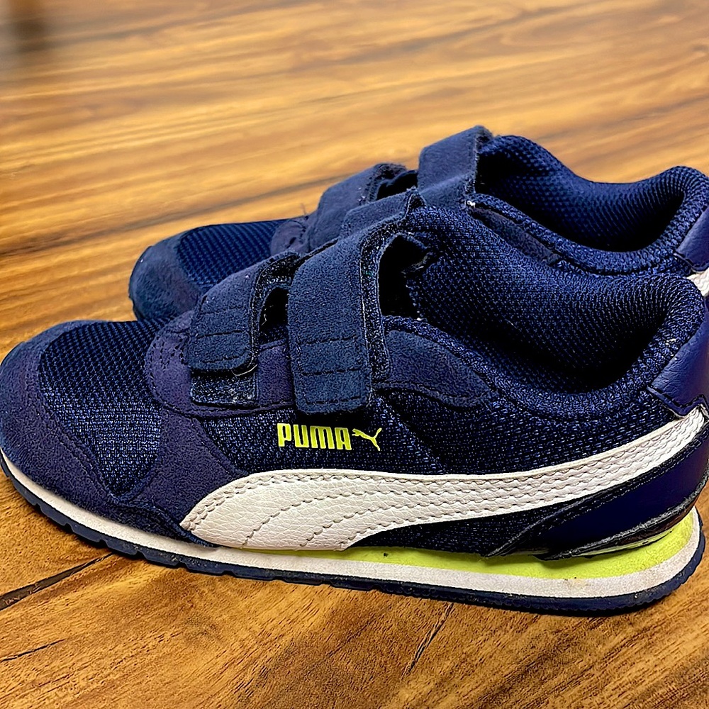 Toddler Pumas-LIKE NEW